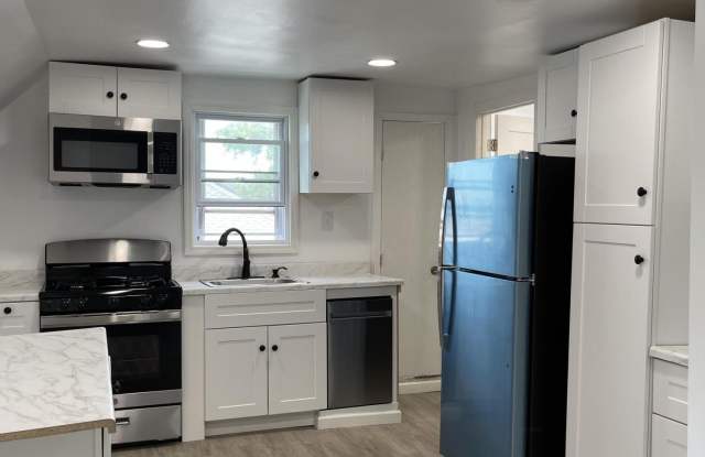 309 2nd Avenue photos photos