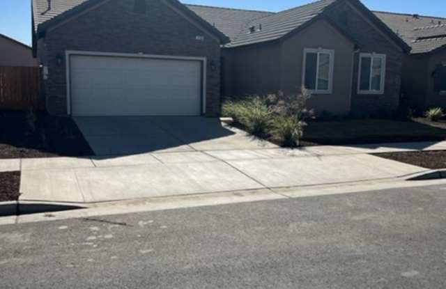 4 Bedroom 2 Bath home in Hanford Coming Soon!!! photos photos