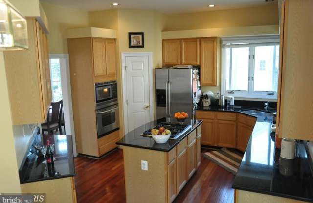 20485 MCGEES FERRY WAY Gallery 2