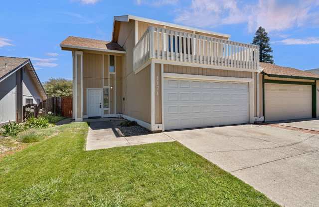 3 Bedroom Home with Fireplace and LVP Flooring & 2-Car Garage! photos photos 3 Bedroom Home with Fireplace and LVP Flooring & 2-Car Garage! photos photos
