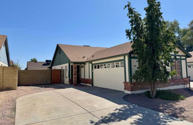 2 Bedroom 2 Bathroom with a 2 Car Garage for Rent in Mesa. photos photos