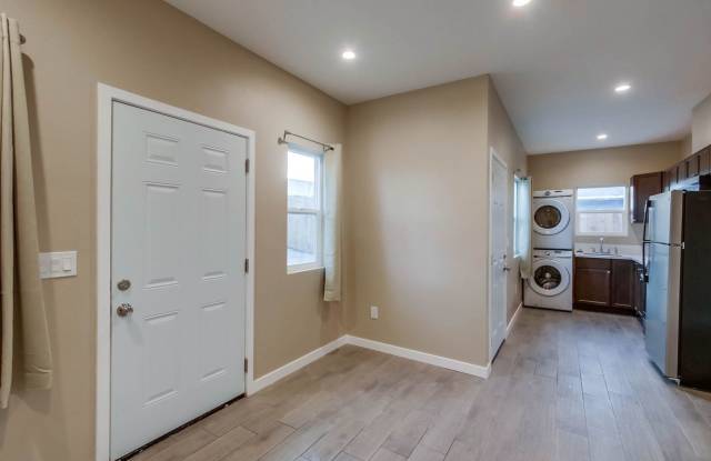 841-847 Winston Dr photos photos