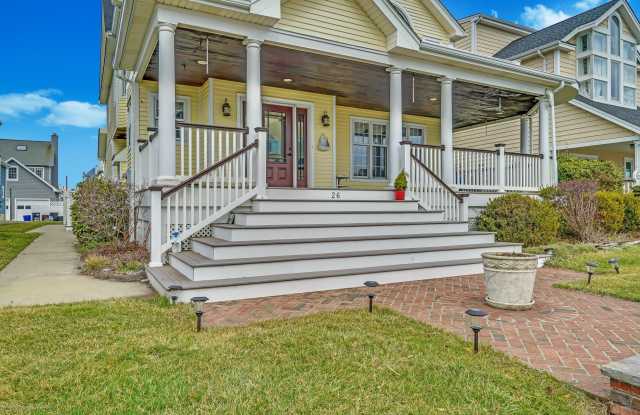 26 Garfield Avenue Gallery 2