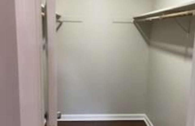 5641 Williamsburg Trace Gallery 4