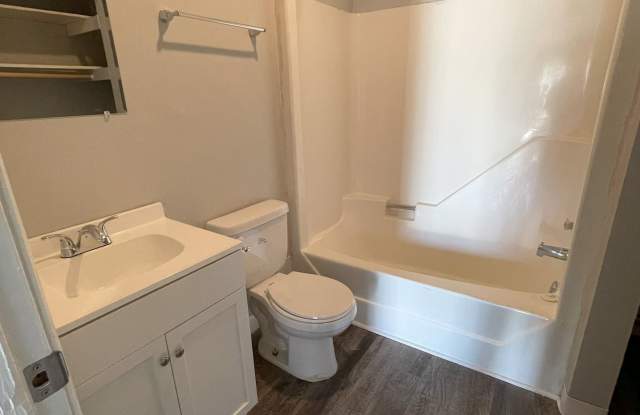 South Point Apartments Gallery 3