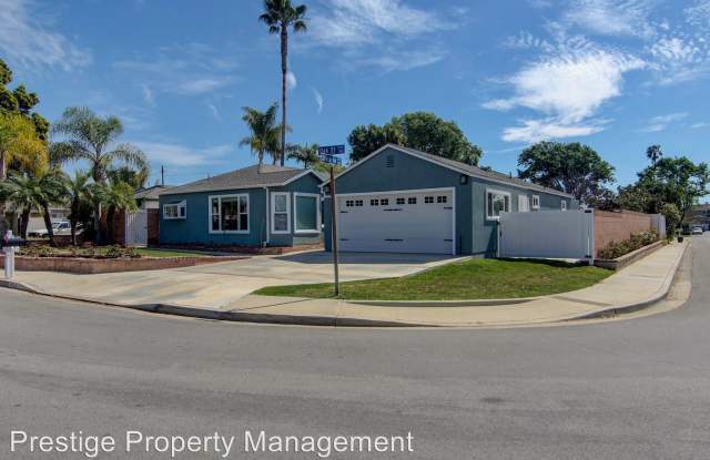 1003 Oak St - 1003 Oak Street, Costa Mesa, CA 92627