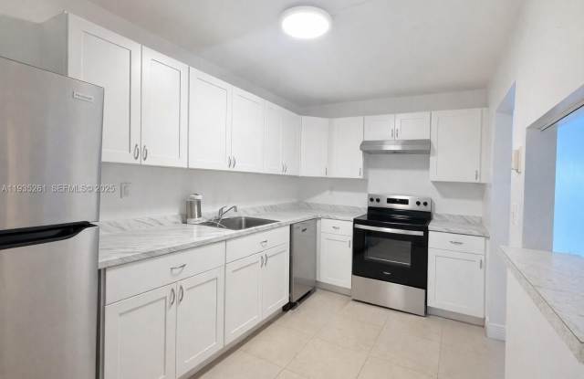 1465 NE 123rd St photos photos