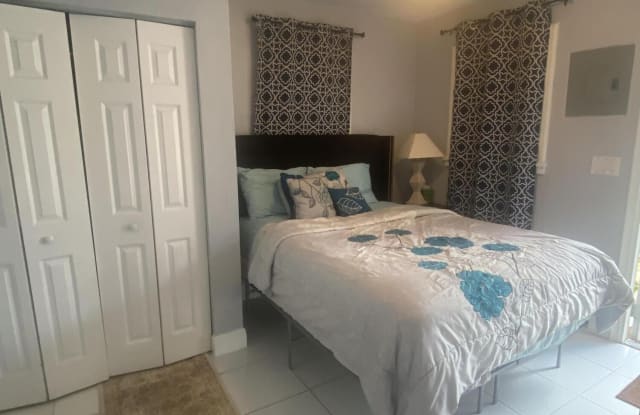 1200 13 Avenue N - 1200 13th Avenue North, Lake Worth, FL 33460
