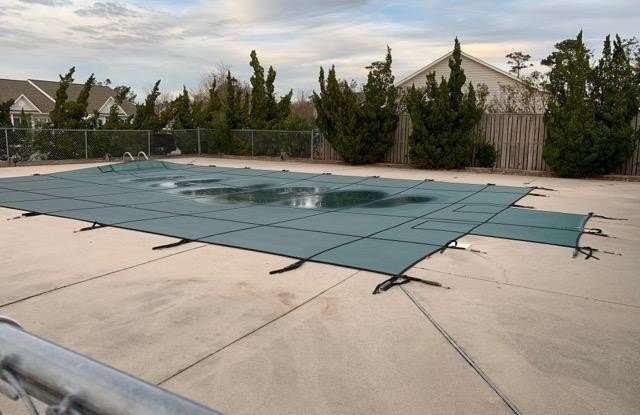 1702 Courtyard E Gallery 3