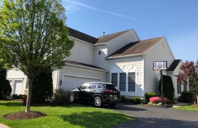 29 Mulberry Court - 29 Mulberry Court, Paramus, NJ 07652