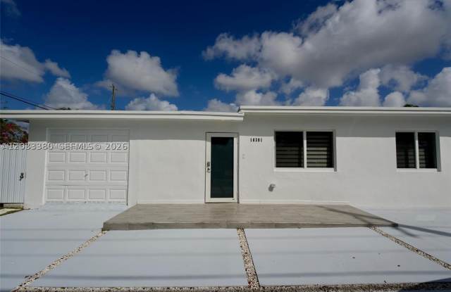 10381 SW 32nd St photos photos