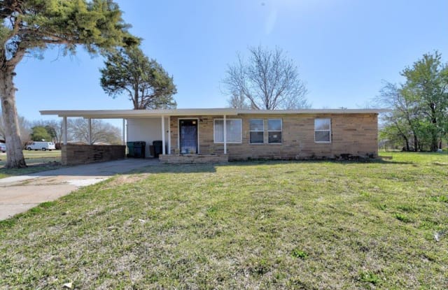 624 NW 92nd Street - 624 Northwest 92nd Street, Oklahoma City, OK 73114