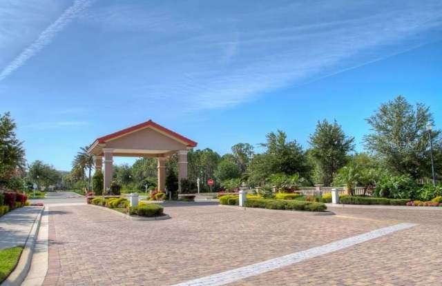 7702 LAKE VISTA COURT Gallery 2