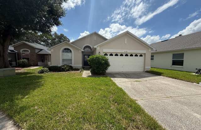 3/2 Single Family Home in Waterford Lakes AVAILABLE AUGUST 17th! photos photos