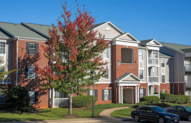 Student-Friendly Rental in Eagles Landing - Utilities Included photos photos