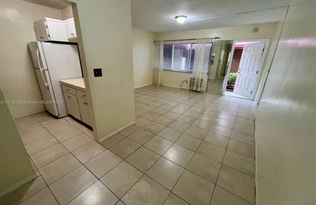 2838 Madison St photos photos