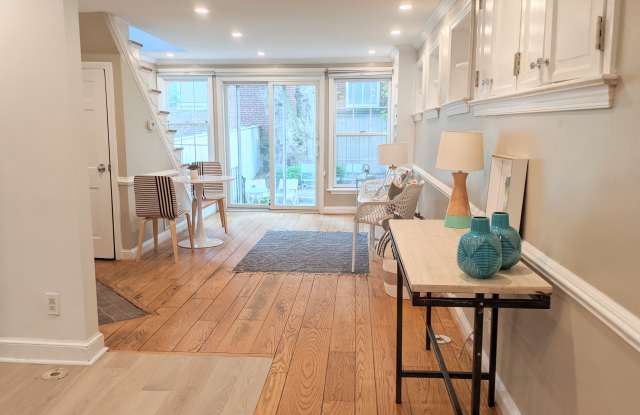 2724 Poplar St Nw Gallery 2