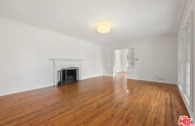 2244 Hillsboro Avenue Gallery 2