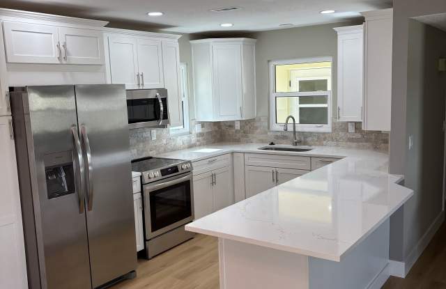 5935 Tidewood Avenue - 5935 Tidewood Avenue, Sarasota County, FL 34231