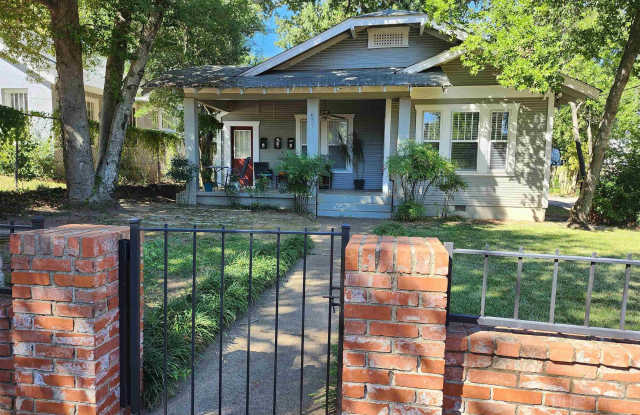 637 Chilton Apt. B photos photos