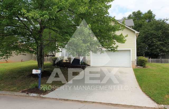 Beautiful 3 Bd 2.5 Ba Single Family Home in West Knoxville!! photos photos