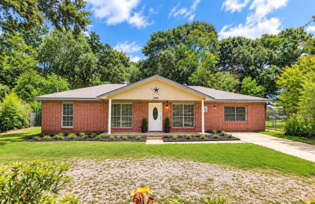 2100 Hill Top Ct Gallery 1