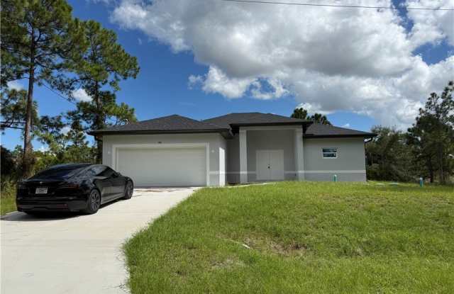 443 Lampion Avenue S photos photos