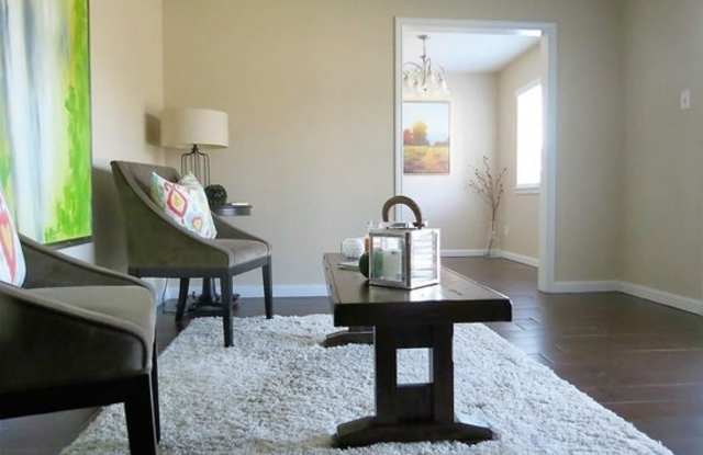 107 Lake Meadows Drive Gallery 2