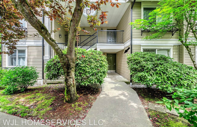 11311 NE 128th St Unit # D102 - 11311 Northeast 128th Street, Kirkland, WA 98034
