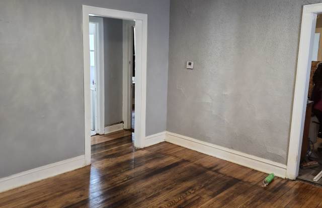 11831 S Wentworth Ave photos photos