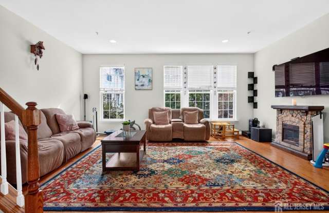 2103 Ethan Lane Gallery 2