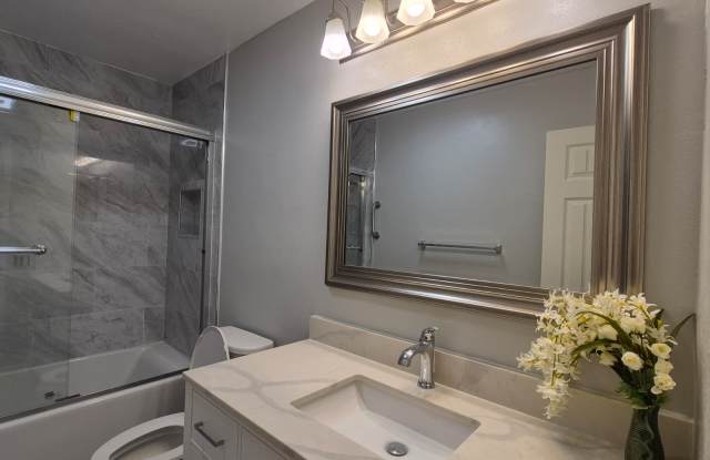 8939 Mango Ave photos photos