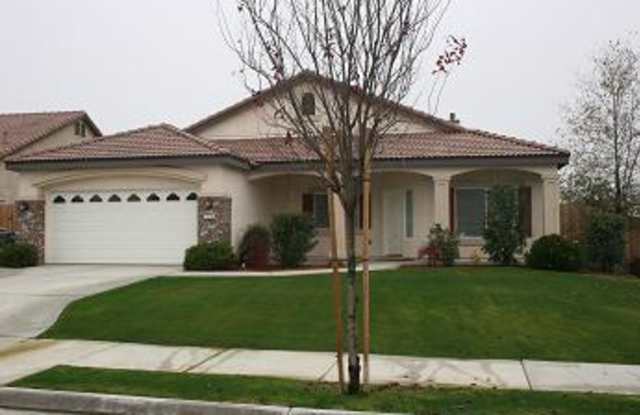 7219 Boulder Falls Ct- Beautiful home in Westlake Neighborhood NW Bakersfield Gallery 1