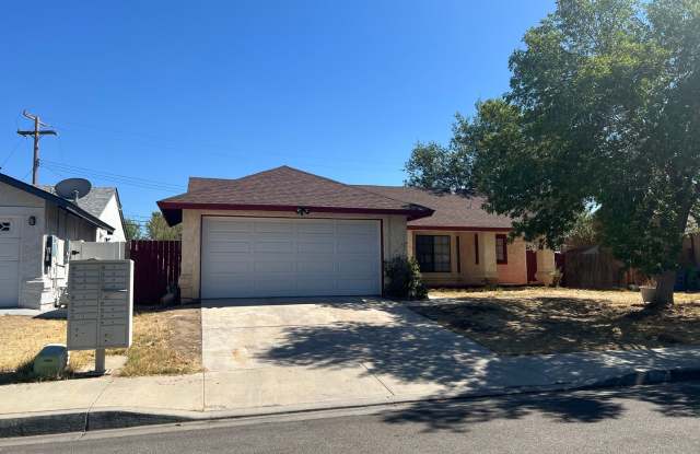 West Lancaster 3 Bedroom Home photos photos