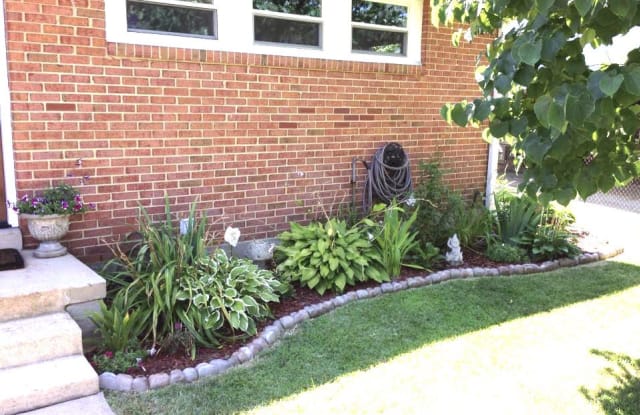 6402 VIRGINIA HILLS AVENUE - 6402 Virginia Hills Avenue, Rose Hill, VA 22310