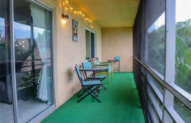 152 Lake Constance Dr photos photos