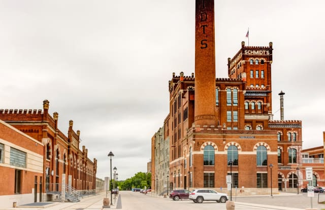 Schmidt Artist Lofts Gallery 3