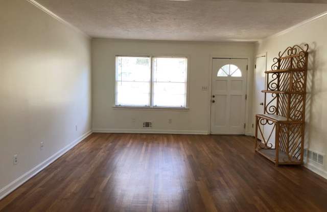 890 Gaylemont Circle Gallery 3