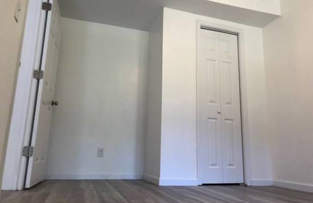 181 South Avenue Southeast, Unit# 2 Gallery 2
