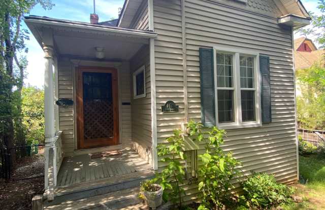142 Race Street - 142 Race Street, Grass Valley, CA 95945