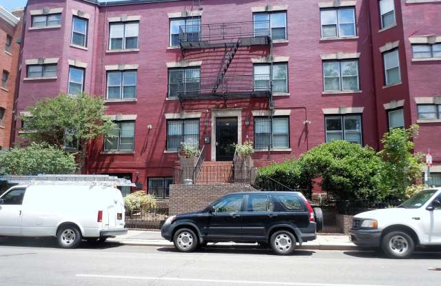 Logan Circle Centrally Located near Dupont 1 bed 1 bath with Balcony photos photos