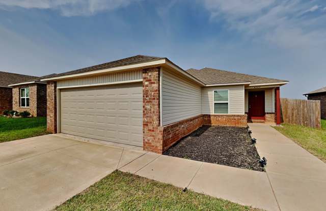 Very Nice 3 Bed 2 Bath Home in Mustang School District photos photos