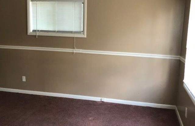 6712 Court N Gallery 3