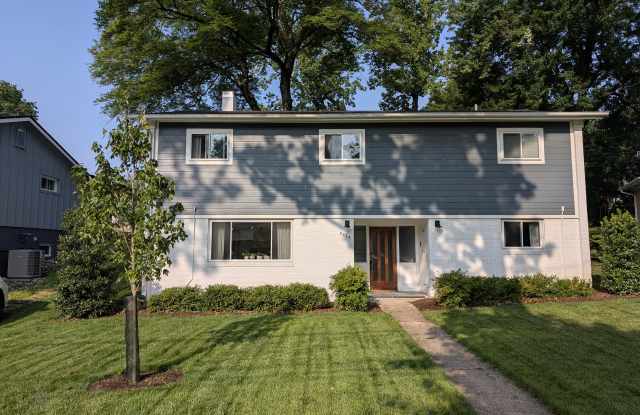 9834 Cherry Tree Lane Gallery 1