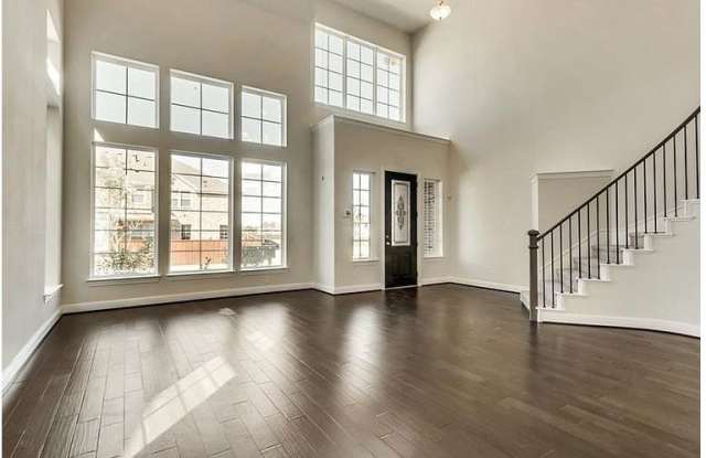 4929 Shore Crest Dr Gallery 3