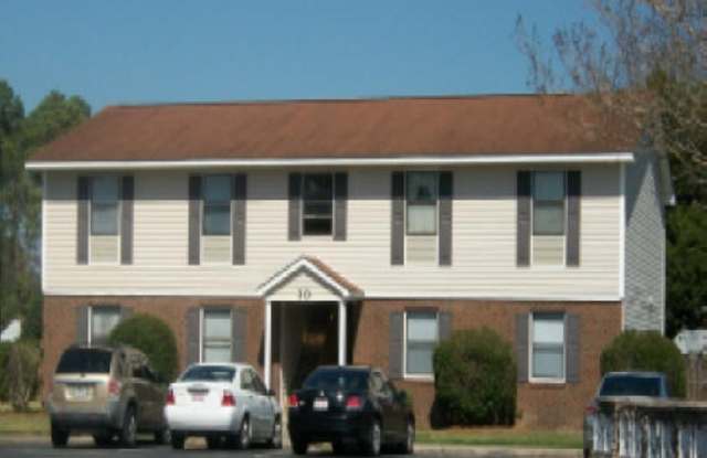 2 bedroom, 1 bath - Downstairs unit photos photos