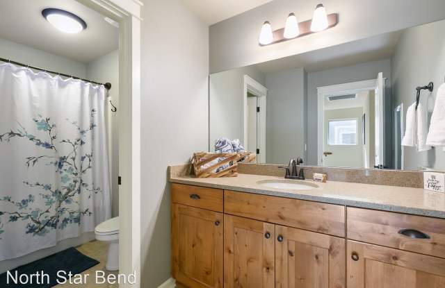 716 NE Vail Ln. Gallery 2