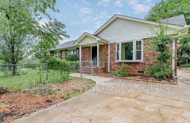 134 Saturn Lane Gallery 2