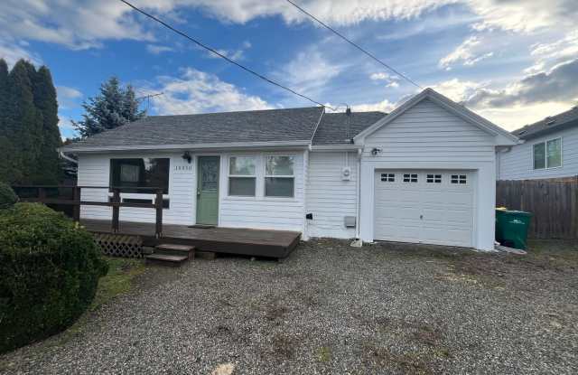 Adorable 2 Bedroom Home, Conveniently Located Across from Intel Aloha Campus! photos photos