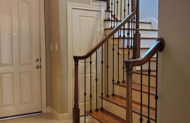 8834 Lakeshore Bend Drive Gallery 3